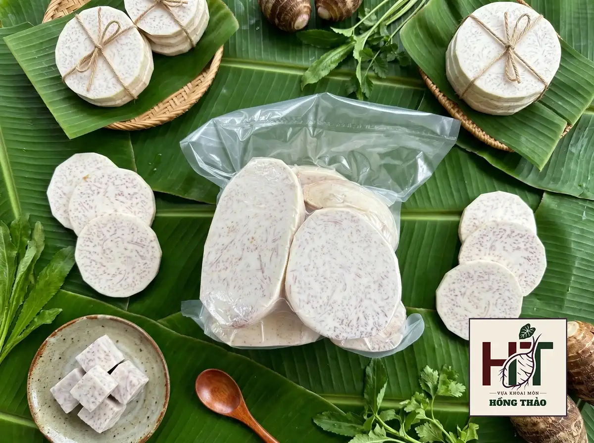 Khoai môn cao chỉ tím ruột trắng vân tím thái lát hút chân không làm nguyên liệu cấp đông.
